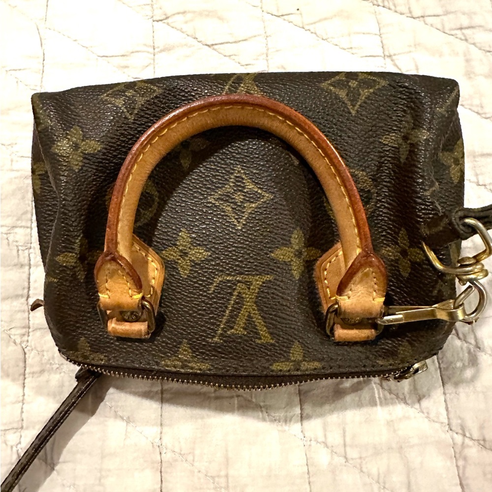 Louis Vuitton Brown Crossbody Bag with Monogram Canvas and Gold Hardware